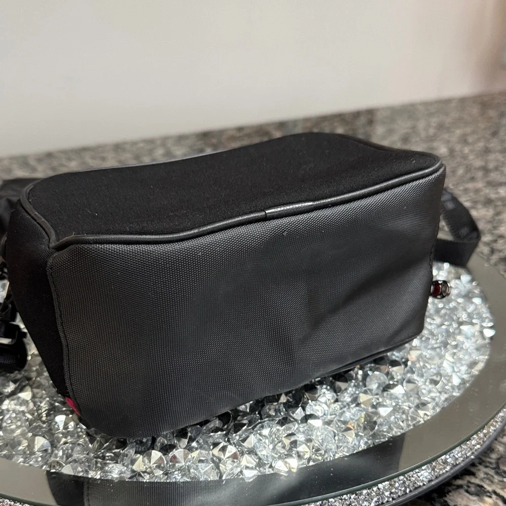 SwissGear Black and Gray camera bag crossbody Messenger Bag Set EUC